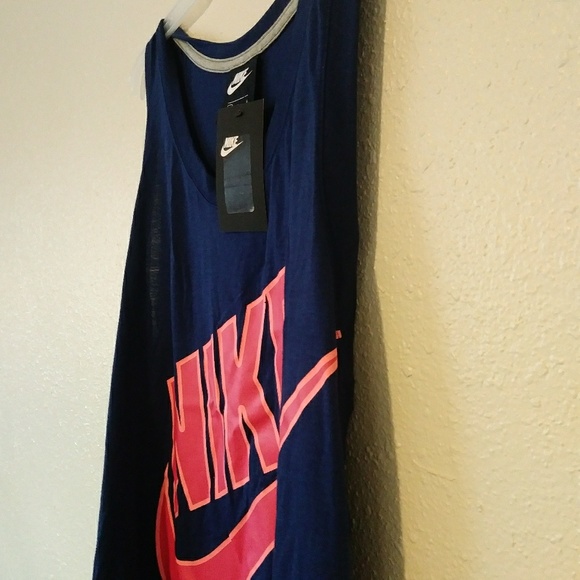 Nike Slim Fit Tank Top - Picture 5 of 8